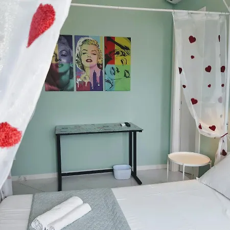 Nonna Anita Palace מלון 4*