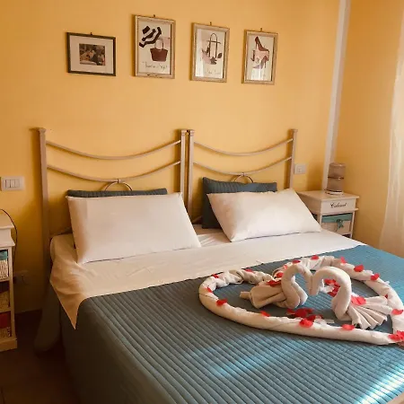 Nonna Anita Palace נארני